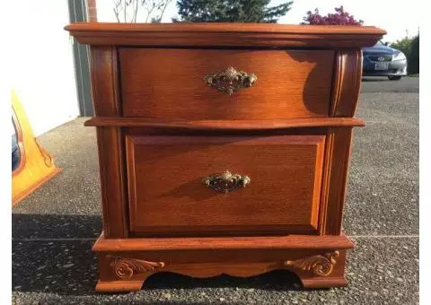 Oak Victorian design nightstand dresser bedside table