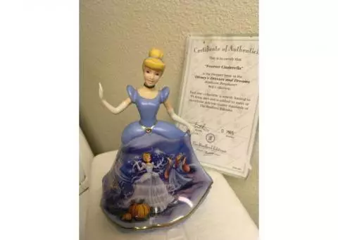 Princess Cinderella Porcelain bell figurine Disney NEW